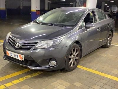 Usado Toyota Avensis Advance 147 CV (108 kW) 2013 Gris / plata Berlina