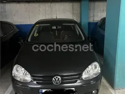 Usado VW Golf IV Sportline 105 CV (77 kW) 2006 Negro Berlina