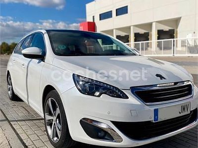 Blanco Usado 2016 Peugeot 308 SW Allure Familiar | 8490 € (Precio justo)