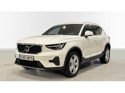 Blanco Usado 2024 Volvo XC40 Core SUV | 33.500 € (Un poco caro)