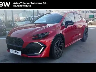 Usado Renault Clio V Techno 115 CV (84 kW) 2025 Rojo Berlina