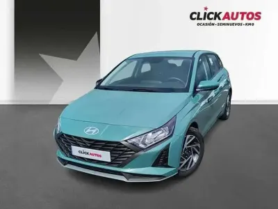 Usado Hyundai i20 79 CV (58 kW) 2025 Verde Utilitario