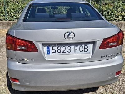 Lexus IS220d