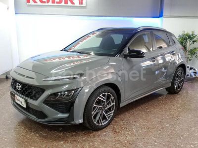 Usado Hyundai Kona N Line 120 CV (88 kW) 2021 Gris / plata SUV