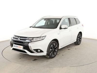 Usado Mitsubishi Outlander P-HEV 203 CV (149 kW) 2018 Blanco SUV