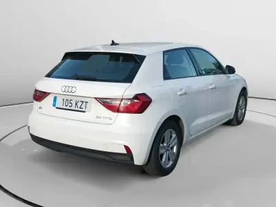 Usado Audi A1 Design 116 CV (85 kW) 2019 Rojo SUV