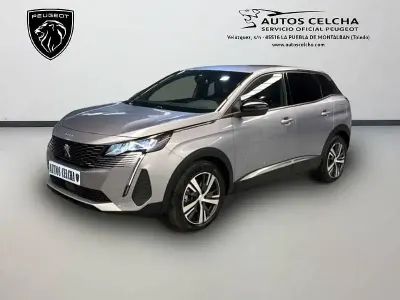 Usado Peugeot 3008 Allure 225 CV (165 kW) 2023 Gris SUV