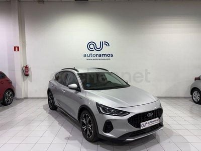 Usado Ford Focus Active 155 CV (114 kW) 2023 Gris / plata Berlina