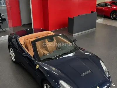 Usado Ferrari California 460 CV (338 kW) 2012 Azul Descapotable