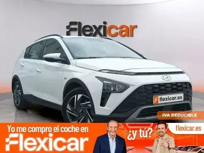 Usado Hyundai Bayon 100 CV (73 kW) 2023 Blanco SUV