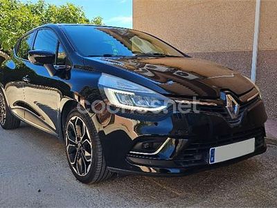 Usado Renault Clio IV Zen 120 CV (88 kW) 2017 Negro Berlina