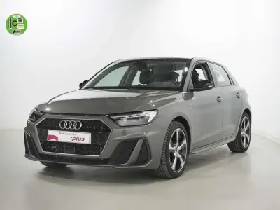 Usado Audi A1 Sportback 116 CV (85 kW) 2025 Gris Utilitario