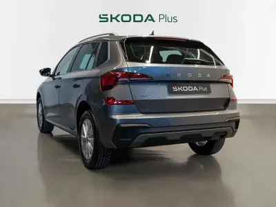 Usado Skoda Kamiq Selection 116 CV (85 kW) 2025 Gris SUV