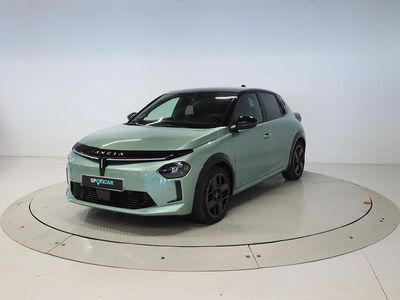 Usado Lancia Ypsilon 114 kW (156 CV) 2024 Pintura designo platino Utilitario