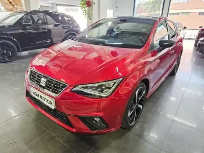 Usado Seat Ibiza FR 110 CV (80 kW) 2022 Rojo Utilitario