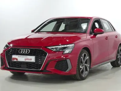 Usado Audi A3 S-Line 150 CV (110 kW) 2022 Rojo Berlina
