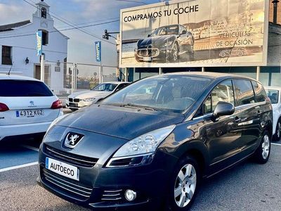 Usado Peugeot 5008 Premium 110 CV (80 kW) 2010 Gris / plata Monovolumen