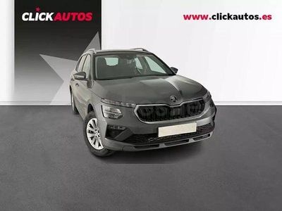 Usado Skoda Kamiq Selection 115 CV (84 kW) 2025 Gris SUV