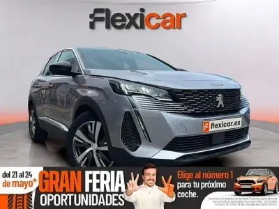 Begagnad Peugeot 3008 Active 130 HK (95 kW) 2022 Grå SUV