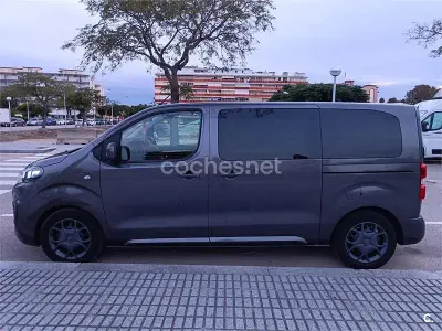 Usado Citroën Spacetourer Feel 120 CV (88 kW) 2021 Gris / plata Monovolumen