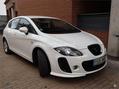 Blanco Usado 2013 Seat Leon Reference Berlina | 8000 € (Precio justo)