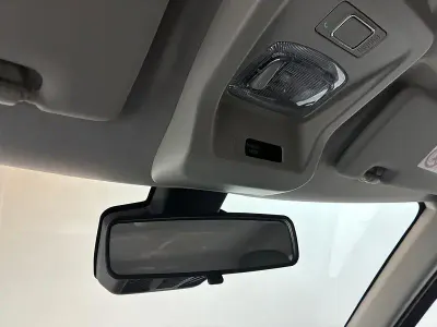 Usado Dacia Spring Extreme 47 kW (65 CV) 2025 Rojo Utilitario