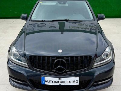 Usado Mercedes C220 170 CV (125 kW) 2011 Negro Familiar
