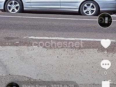 Usado Mercedes C220 Elegance 143 CV (105 kW) 2005 Gris / plata Berlina