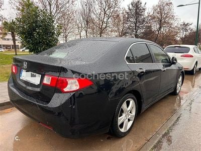 Negro Usado 2009 Honda Accord Executive Berlina | 7900 € (Un poco caro)