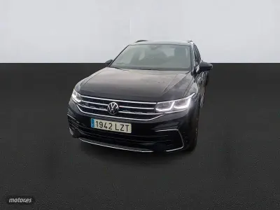 Usado VW Tiguan R-line 150 CV (110 kW) 2022 Negro SUV