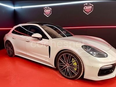 Porsche Panamera 4