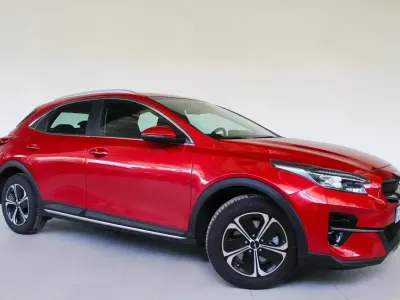 Usado Kia XCeed 141 CV (103 kW) 2022 Rojo SUV