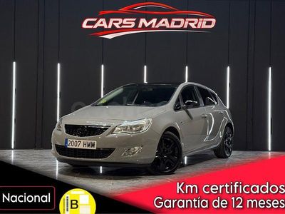 Usado Opel Astra Selective 110 CV (80 kW) 2012 Gris / plata Berlina