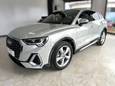 Usado Audi Q3 Sportback S-Line 150 CV (110 kW) 2023 Gris / plata SUV