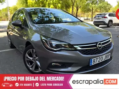 Usado Opel Astra Dynamic 150 CV (110 kW) 2016 Gris Utilitario