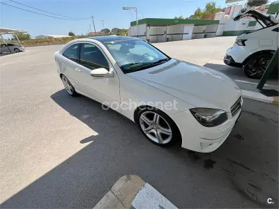 Käytetty Mercedes CLC200 184 HP (135 kW) 2008 Valkoinen Viistoperä