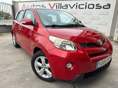 Usado Toyota Urban Cruiser Active 100 CV (73 kW) 2010 Granate Utilitario