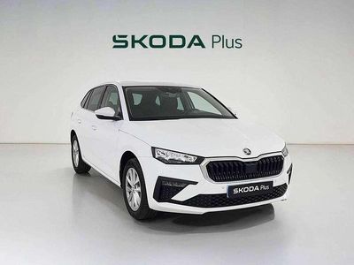 Usado Skoda Scala Selection 116 CV (85 kW) 2024 Blanco Utilitario