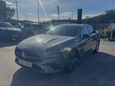 Novo Mercedes A180 136 HP (100 kW) 2026 Cinzento