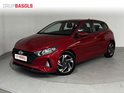 Usado Hyundai i20 84 CV (61 kW) 2022 Granate Utilitario