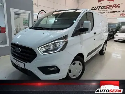 Usado Ford Transit Custom Trend 170 CV (125 kW) 2019 Blanco Van