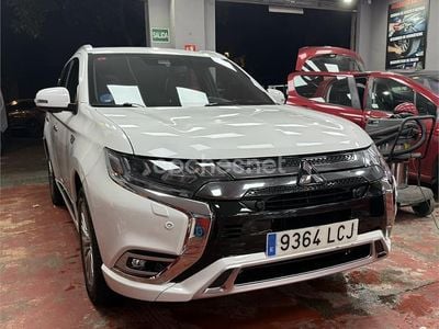 Mitsubishi Outlander P-HEV