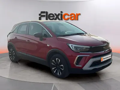 Usado Opel Crossland Elegance 110 CV (80 kW) 2024 Rojo SUV