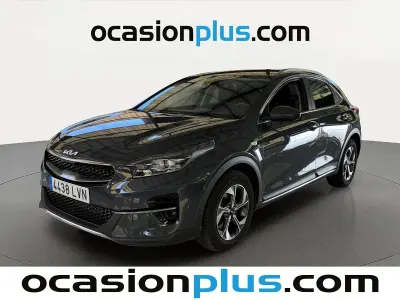 Usado Kia XCeed 120 CV (88 kW) 2021 Gris SUV