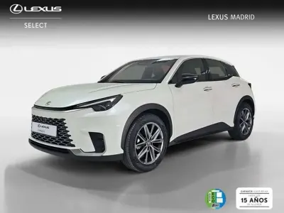 Usado Lexus LBX 136 CV (100 kW) 2025 Blanco SUV