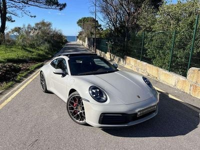 Beige Usado 2019 Porsche 911 Carrera 4S Coupe | 124.500 €