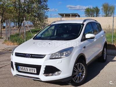 Używany Ford Kuga Titanium 150 KM (110 kW) 2014 Biały SUV