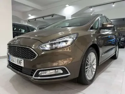 Usado Ford S-MAX Vignale 180 CV (132 kW) 2018 Marrón Monovolumen