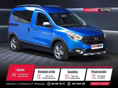 Usado Dacia Dokker Essentiel 131 CV (96 kW) 2021 Azul Monovolumen