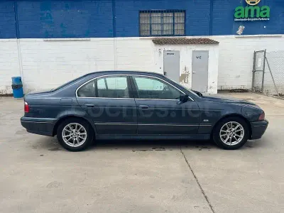 Usado BMW 520 Exclusive 136 CV (100 kW) 2002 Azul Berlina